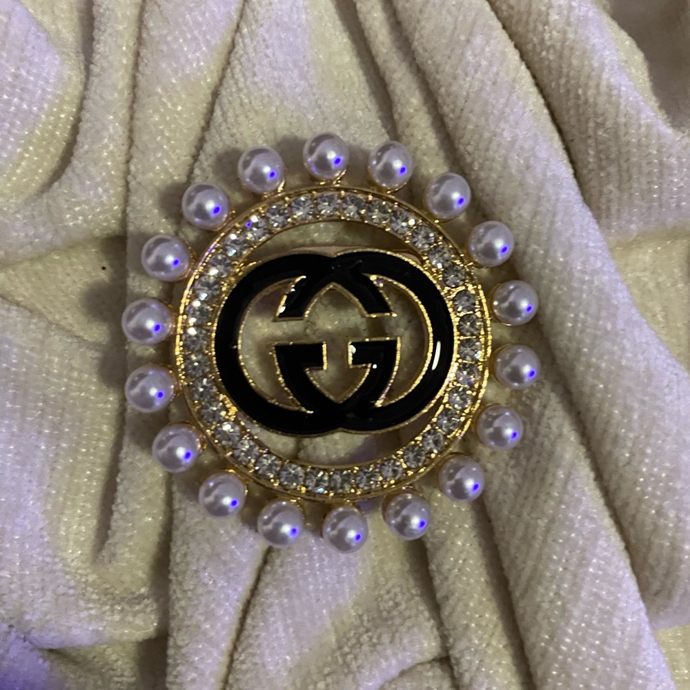 Brooch